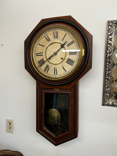 Antonia antique clock