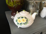 Footed Daisy Teapot Japan 1950